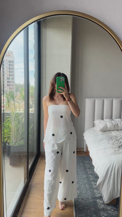 Set blusa larga strapless con pantalón lino