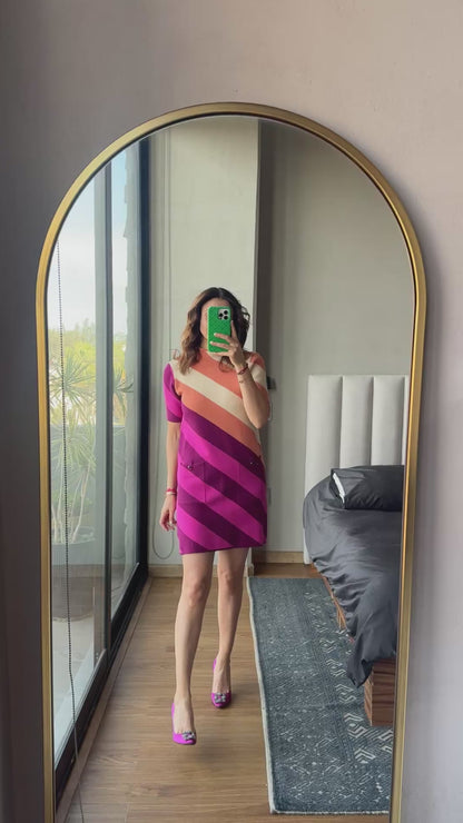 Vestido tejido rayas diagonal manga corta *PREVENTA, SE ENTREGAN A PARTIR DEL 09 DE DICIEMBRE*