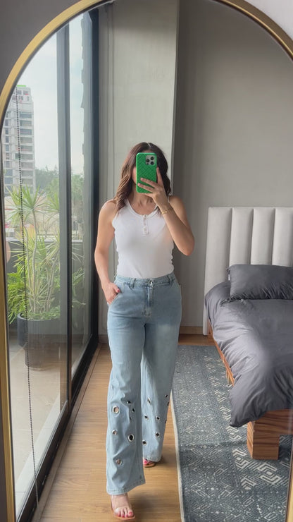 Jeans con aplicaciones