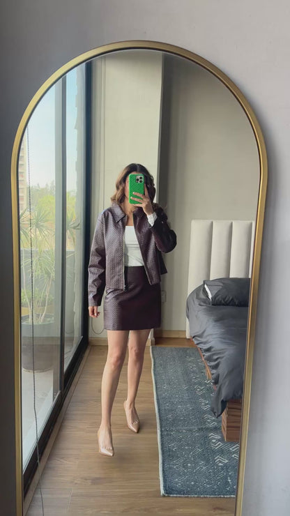 Set chamarra y falda tipo piel tinta