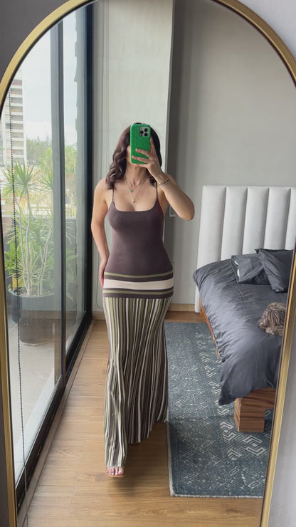 Vestido maxi tirantes tejido falda líneas verticales café con olivo