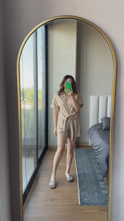 Set blusa botones nudo y short tan