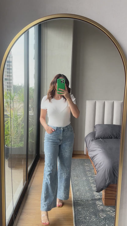 Blusa tejida con aplicaciones blanca