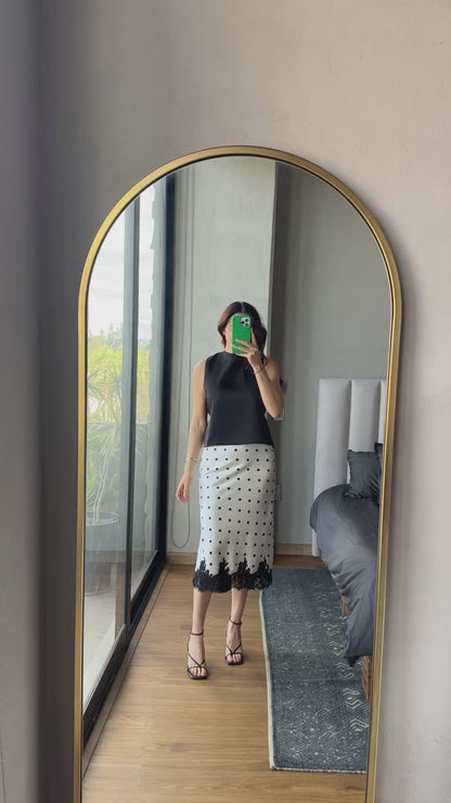 Blusa negra escote espalda