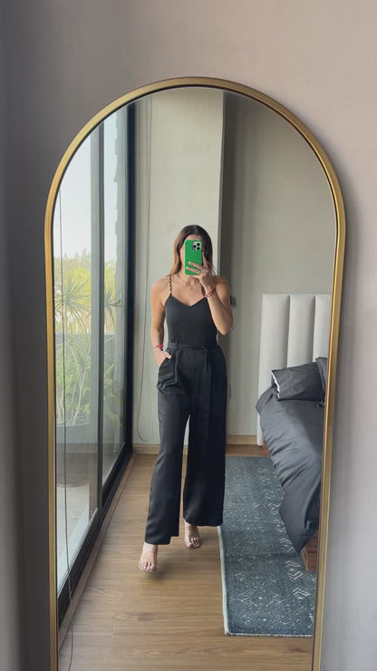 Jumpsuit satín tirantes cadena negro
