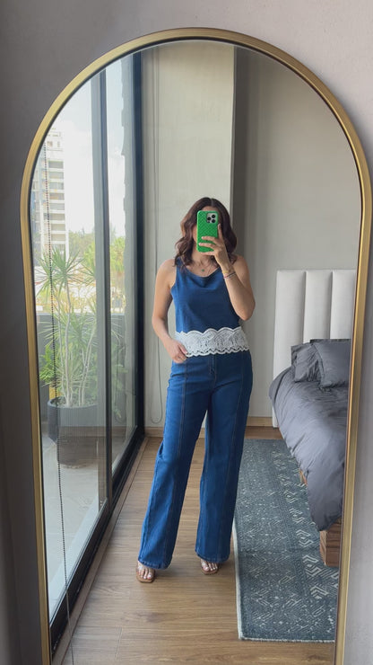 Set denim con detalle crochet en blusa