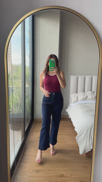 Tanktop verde con detalle rosa