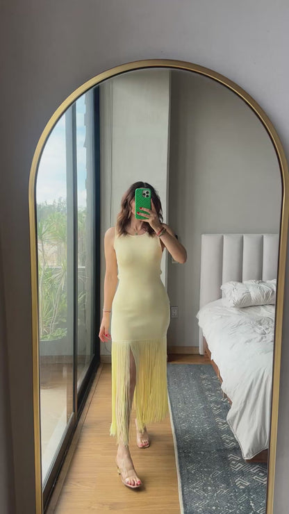 Vestido midi con detalle flecos yellow