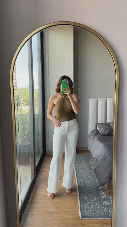 Blusa halter con detalle metal olivo