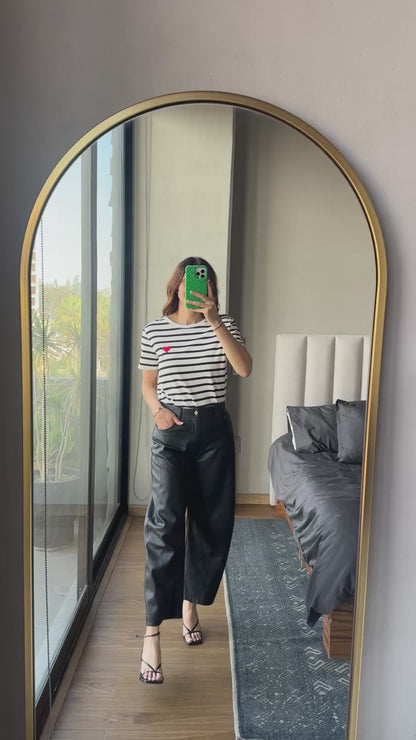 Tshirt rayas negra con corazon