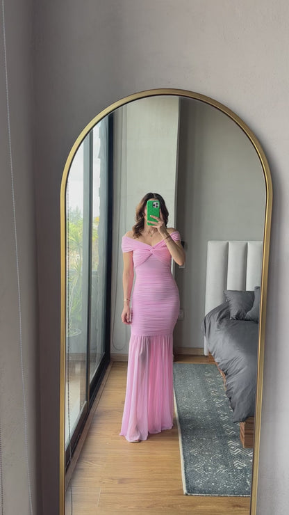 Vestido maxi off shoulder mesh baby pink