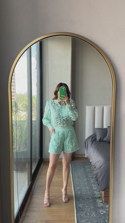 Set blusa y short detalle gipiur verde menta