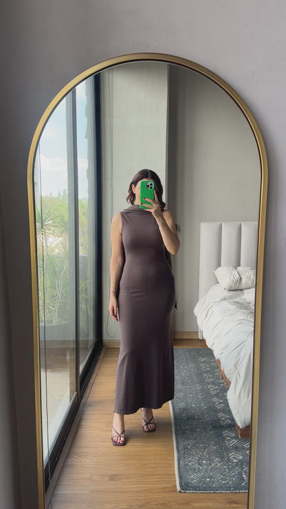 Vestido maxi sin mangas tejido café