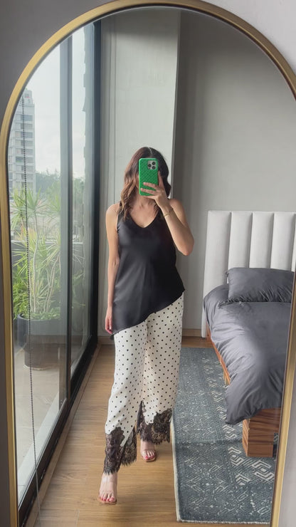 Blusa satín asimétrica negra