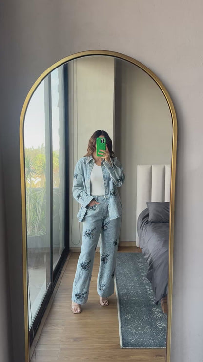 Set chamarra y pantalón denim con bordado