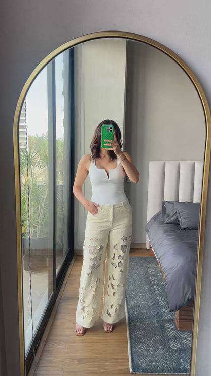 Jeans corte laser con lace ivory
