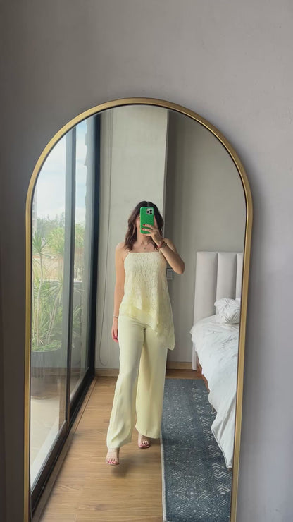 Set blusa satín con lace y pantalón limón
