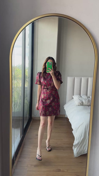 Vestido corto tafeta flores