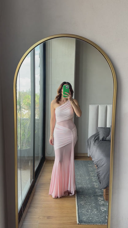 Vestido maxi one shoulder transparencias baby pink