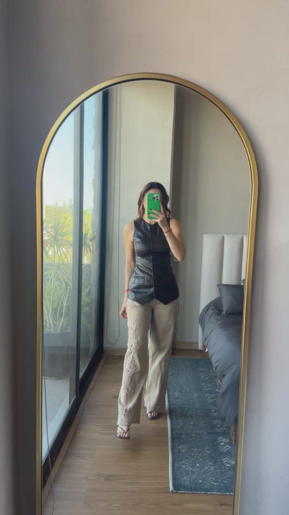 Chaleco botones tipo piel café