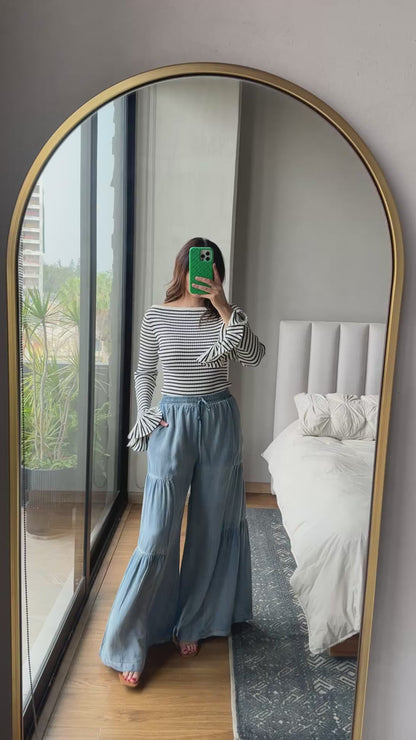 Blusa rayas off shoulder detalle mangas